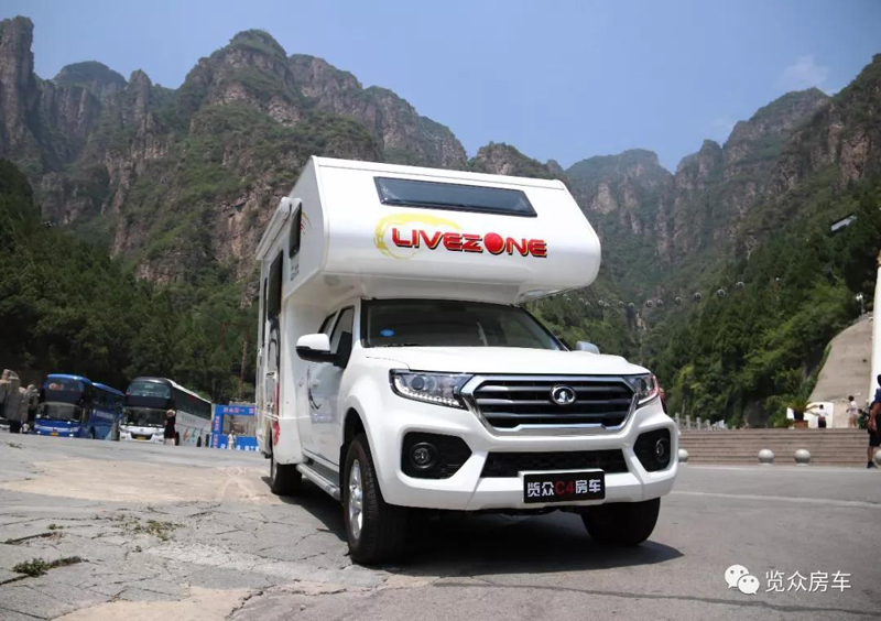 房車還就要選汽油、四驅、兩米大床