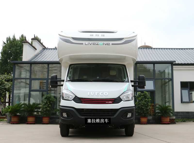 要大空間也更舒適，這樣的房車很棒