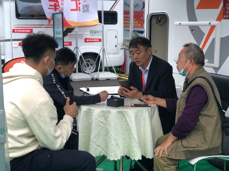 性能滿格，自由炮憑實(shí)力圈粉