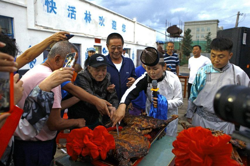 對(duì)酒當(dāng)歌，人生幾何，要盡興就現(xiàn)在！