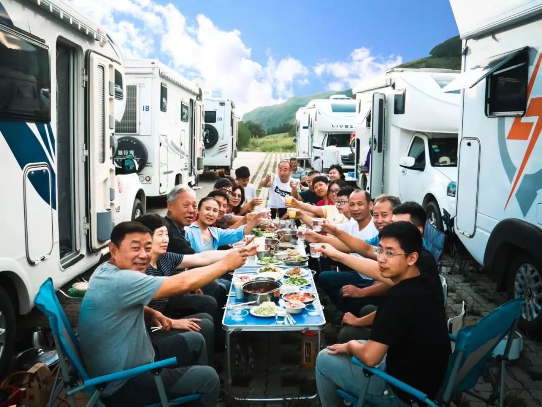 什么時(shí)候你最想擁有一臺(tái)房車？