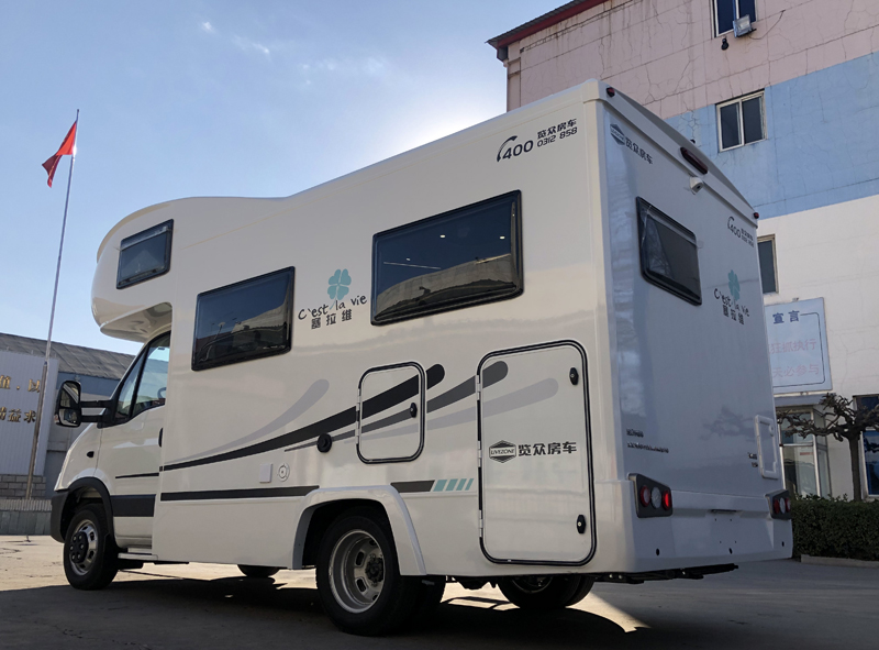 舒適旅行生活，這款房車必不可少